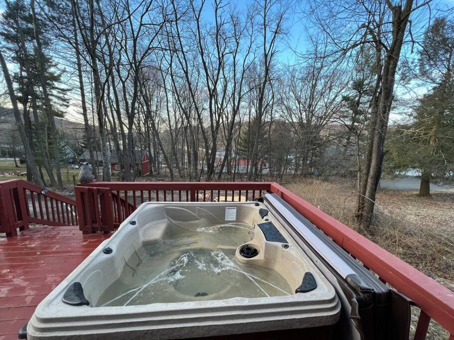 Cubs Den - Hot Tub- Walk To Lake- Fire Pit - Kayaks Окленд Экстерьер фото